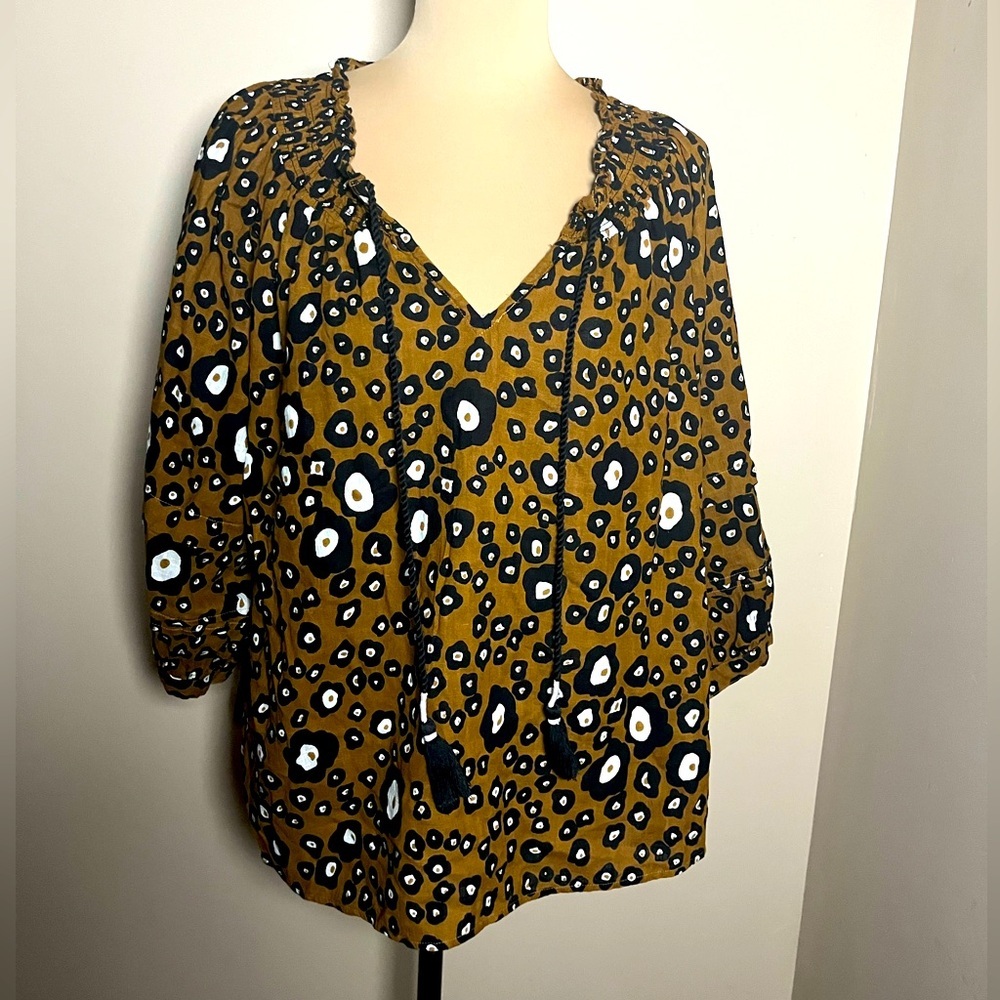Ivy Jane Leopard Print V-Neck Blouse, size M/L